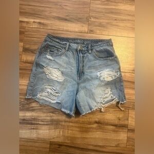 Madden girl- Women's Jean Shorts Frayed Raw Hem Ripped Denim Shorts Sz 27
